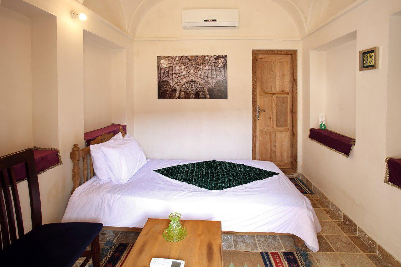 اقامتگاه سنتی خانه ادیب - واحد سینگل ۱