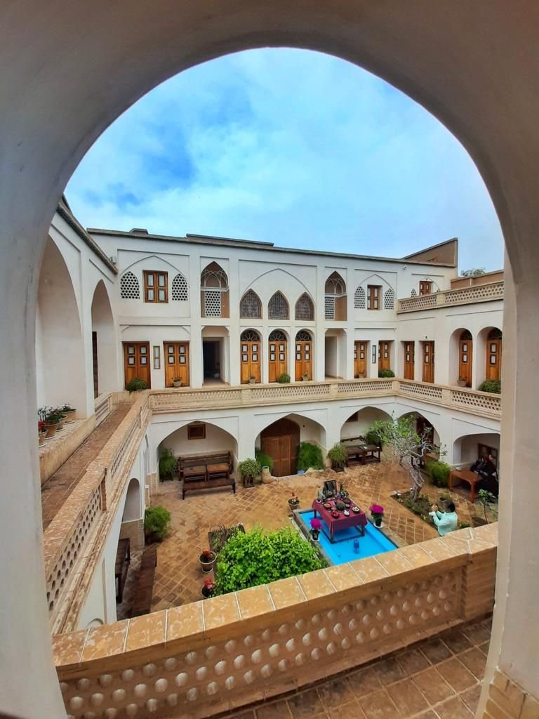 اقامتگاه سنتی احسان  واحد دوتخته گوشه ۱۰۳