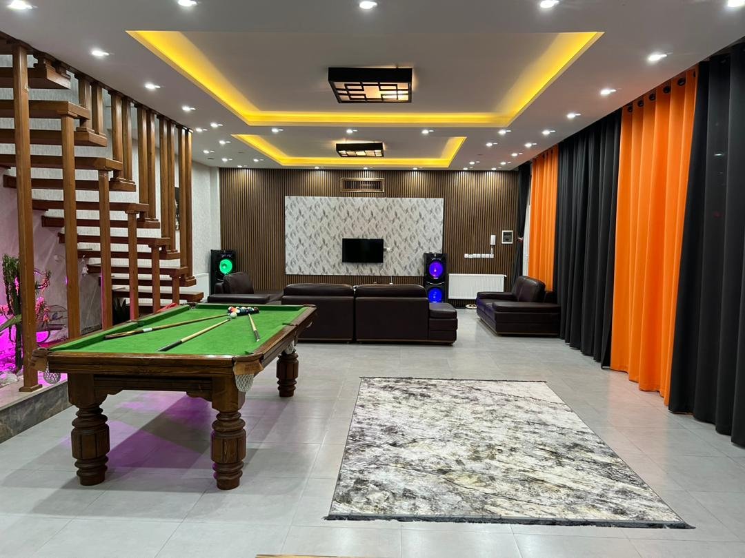 ویلا چهارخوابه استخردار آبگرم نایت 4