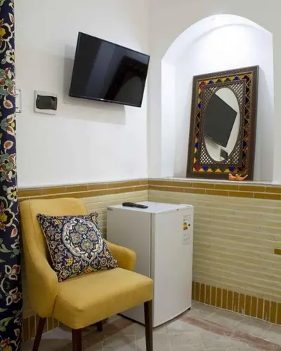 اقامتگاه سنتی آواسا - واحد سه تخته ۱