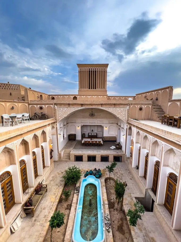 اقامتگاه سنتی خانه هنر یزد - واحد مرمر