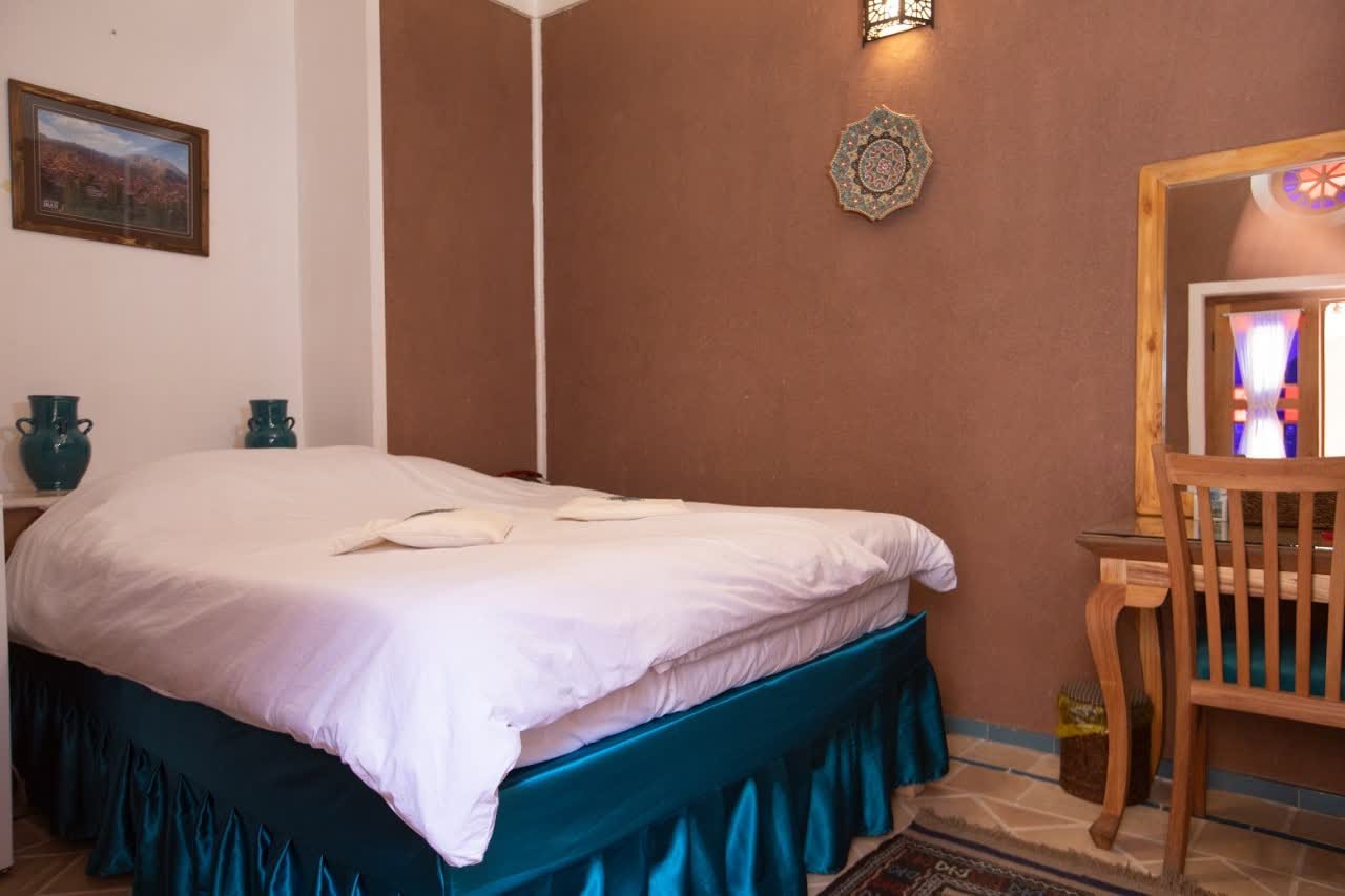 اقامتگاه سنتی بابا افضل - واحد کرشمه