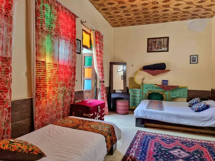 اقامتگاه سنتی سهراب - واحد اخوان