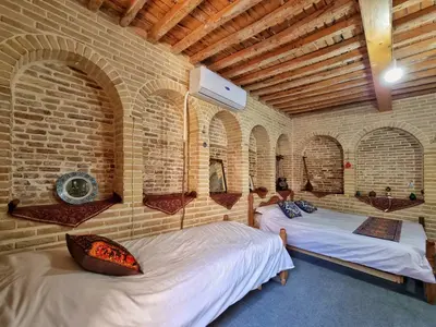 اقامتگاه سنتی نارنج - واحد ارغوان