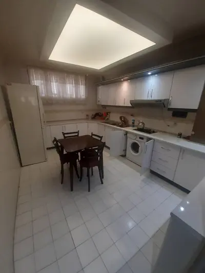 آپارتمان دوخوابه سید 1 بزرگمهر