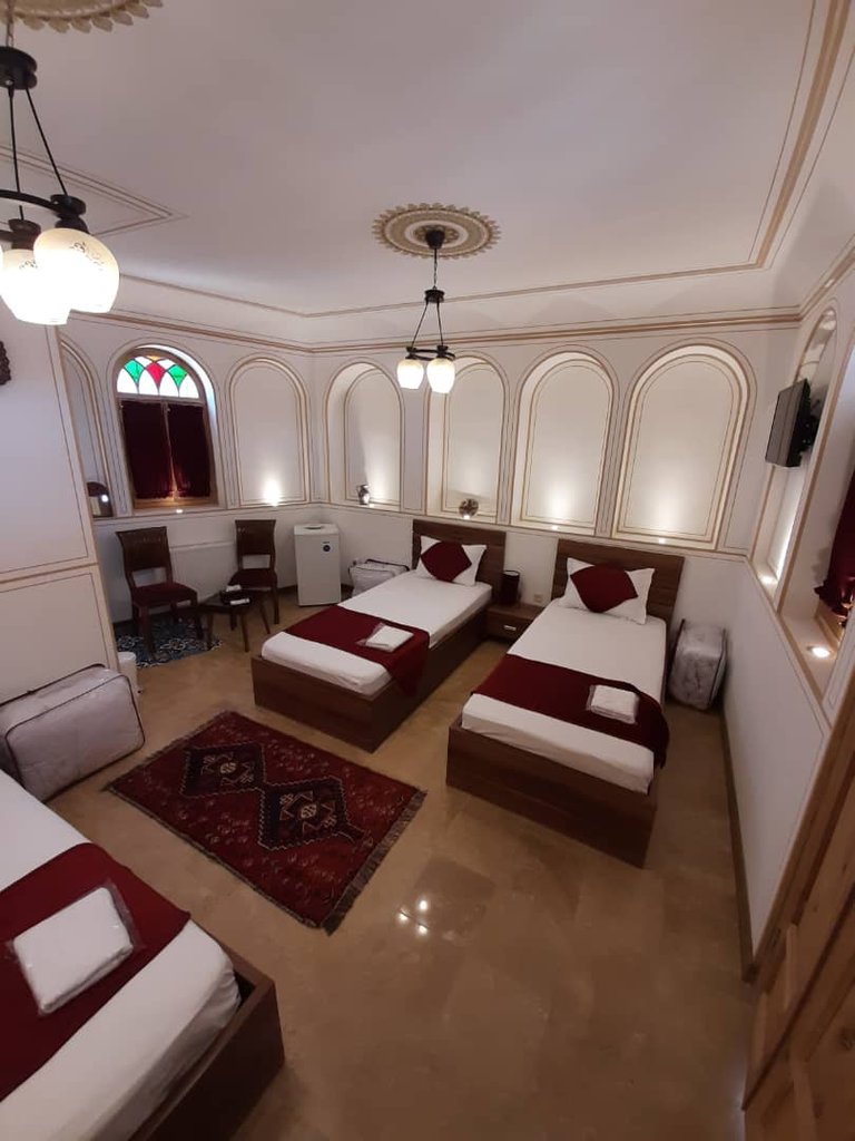 خانه ایروانی - واحد سه تخته 12