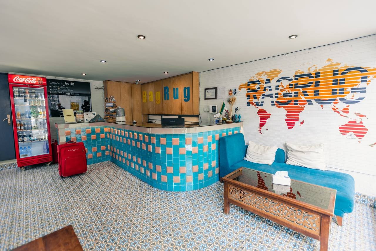 رگ‌ راگ - واحد سه تخته