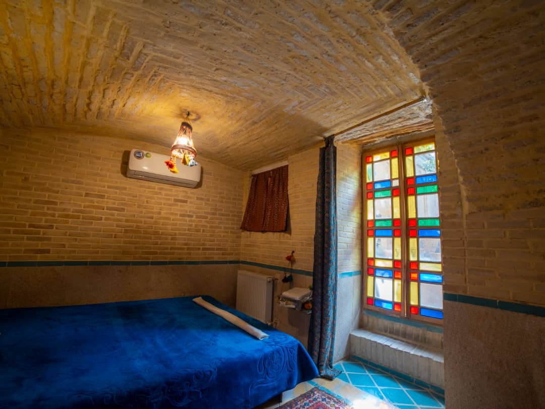 بومگردی هفت رنگ - واحد دابل همکف