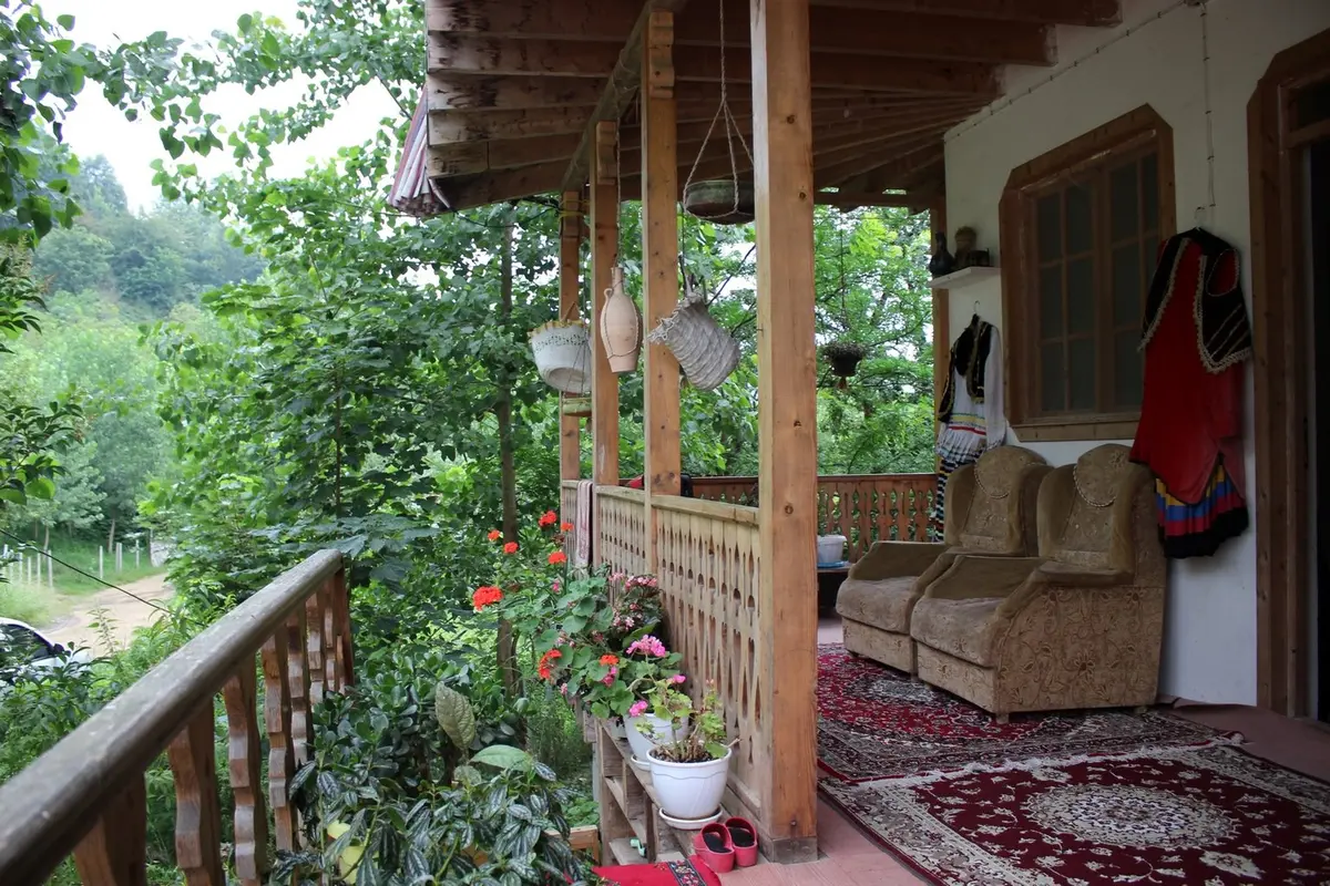 بوم گردی سید آقا - واحد گِردِ کَرَف