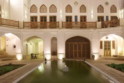 اقامتگاه سنتی خانه ادیب - واحد تویین 4