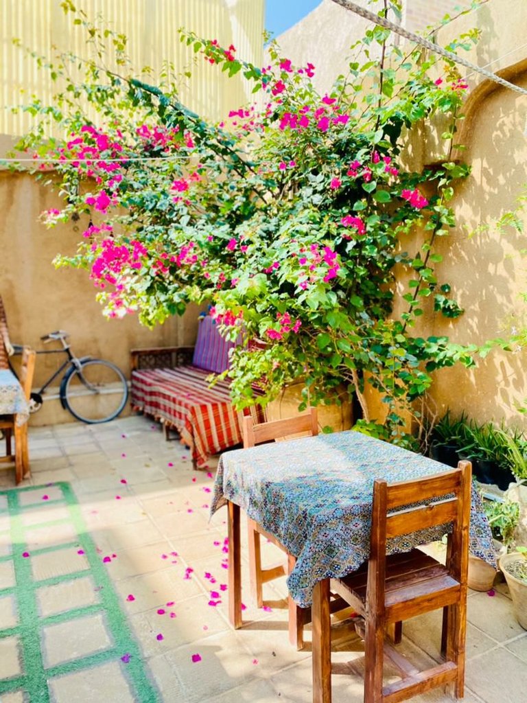 اقامتگاه سنتی ترنجستان - واحد سه تخته  آرامش بدون پنجره