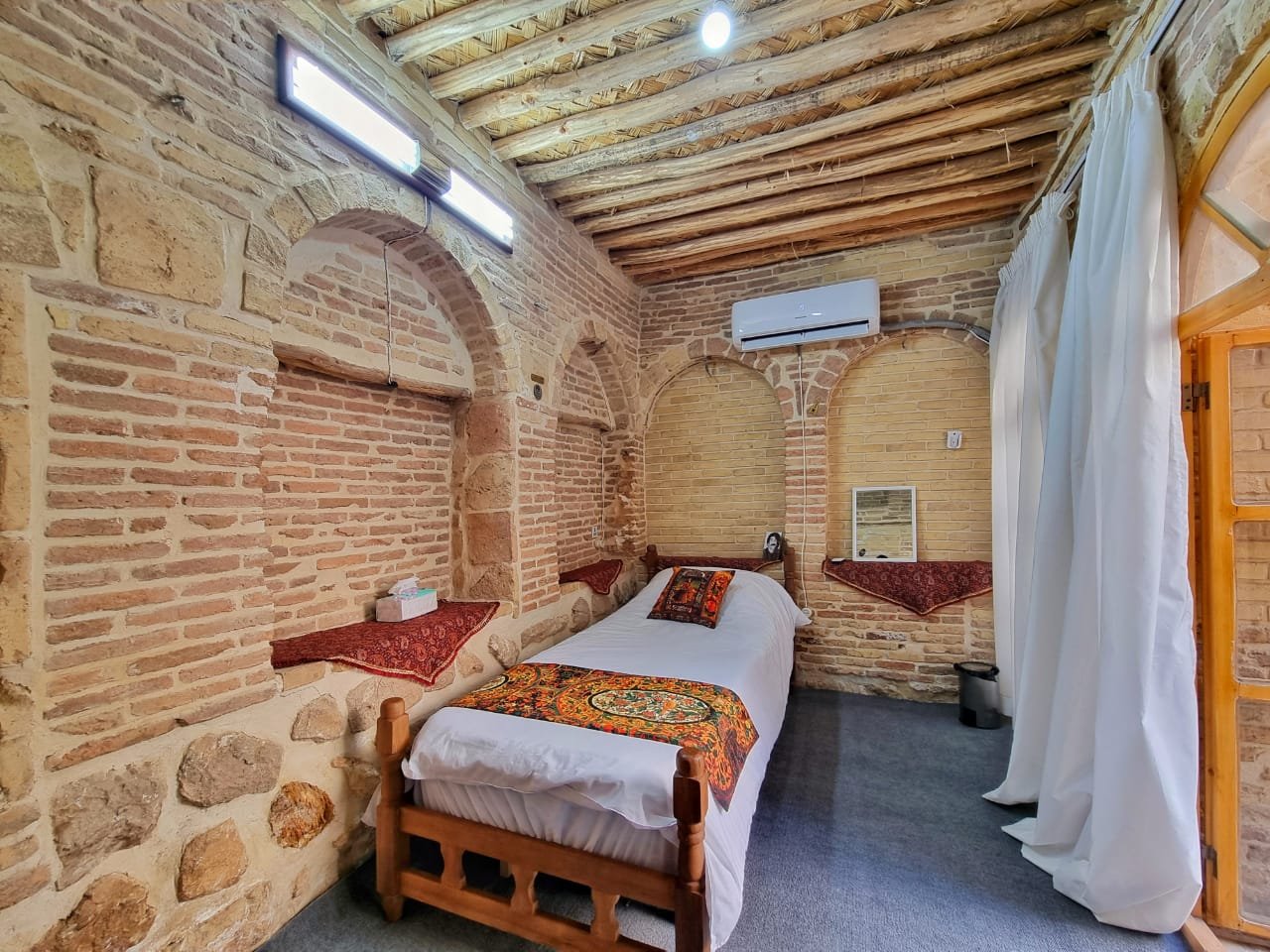 اقامتگاه سنتی نارنج - واحد سرو