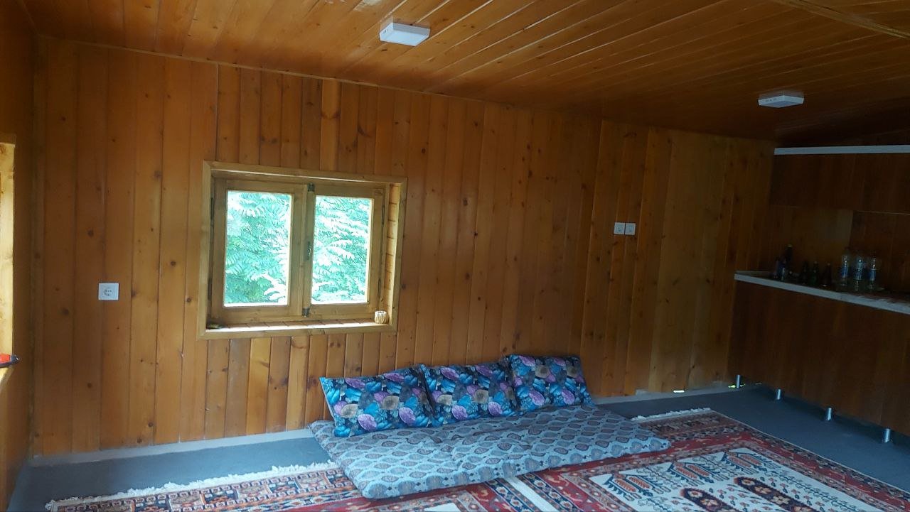 یک خوابه چوبی باغ میلا