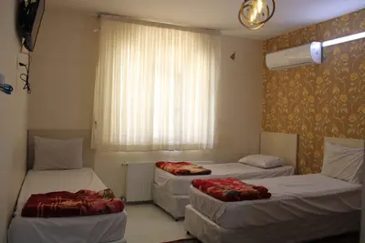 سوئیت فلت فخری - واحد پنج تخته 104