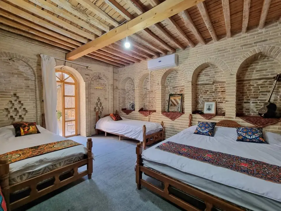 اقامتگاه سنتی نارنج - واحد ارغوان