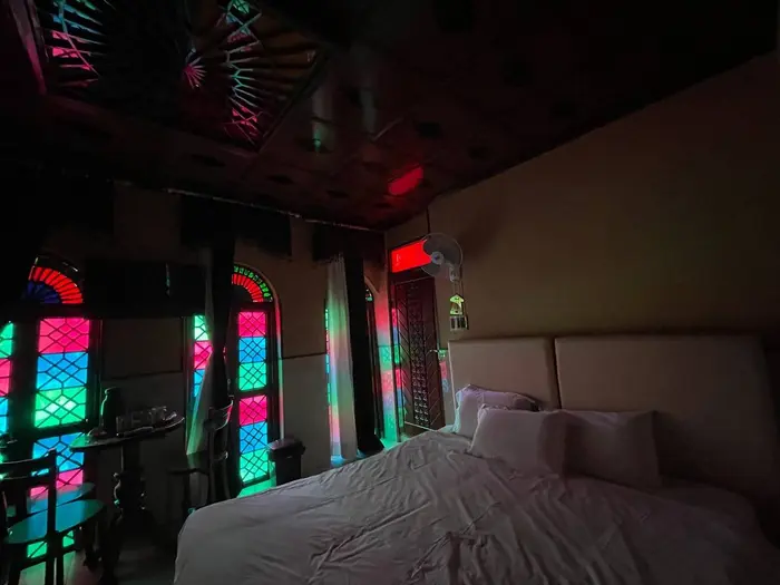 اقامتگاه سنتی نیایش - واحد سه تخته 401