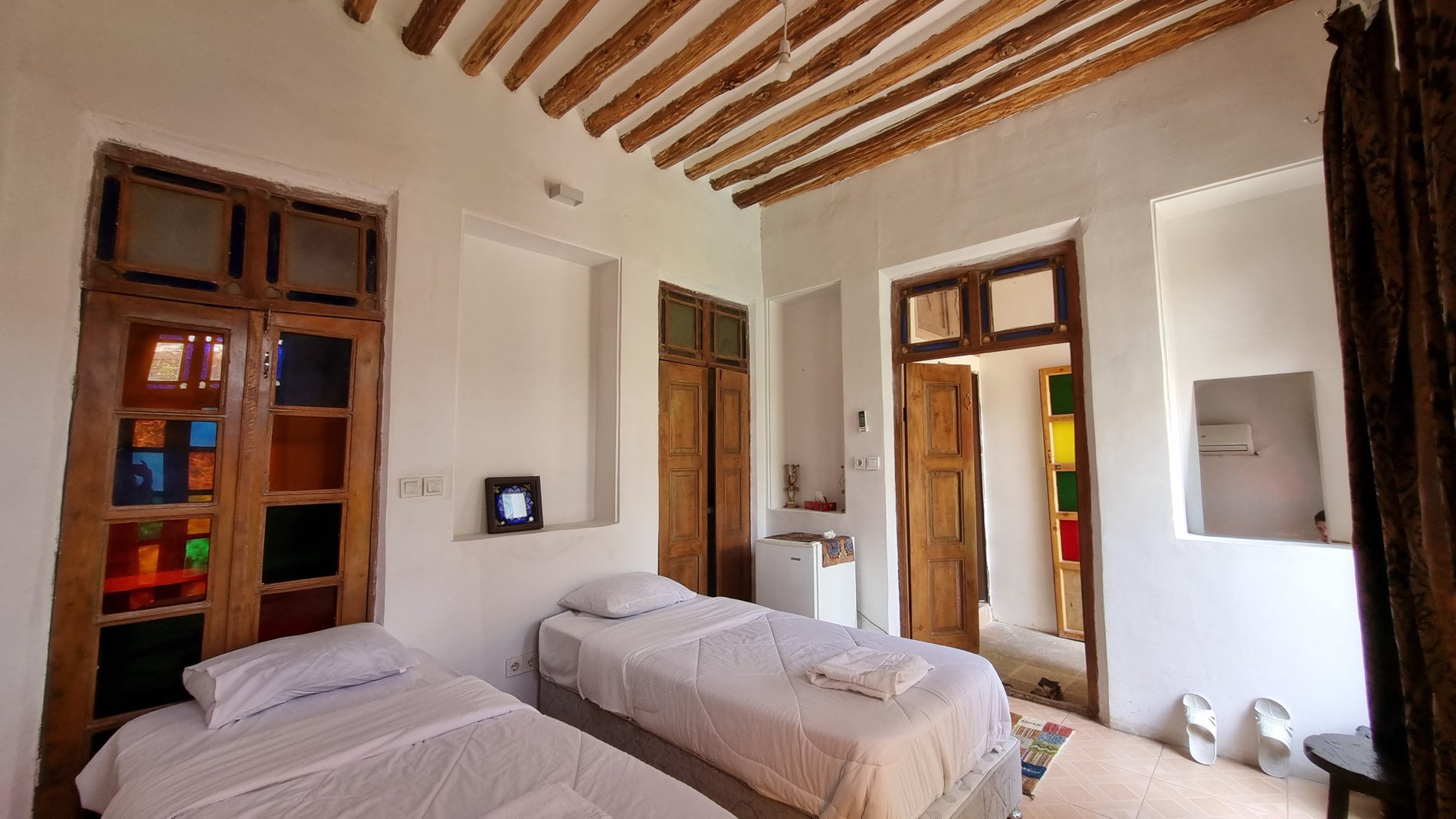 اقامتگاه سنتی طاها - واحد وصال 107