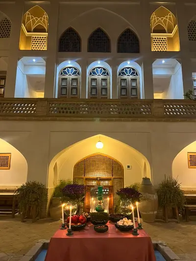 اقامتگاه سنتی احسان  واحد دوتخته گوشواره ۱۰۲