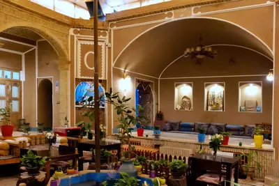 بومگردی دلخش - واحد سنتی 105