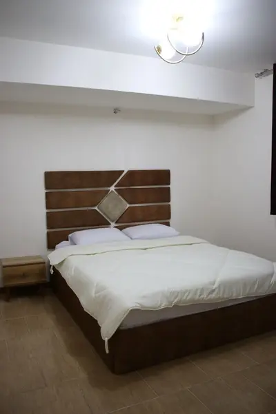 آپارتمان دوخوابه علی بابا واحد 2