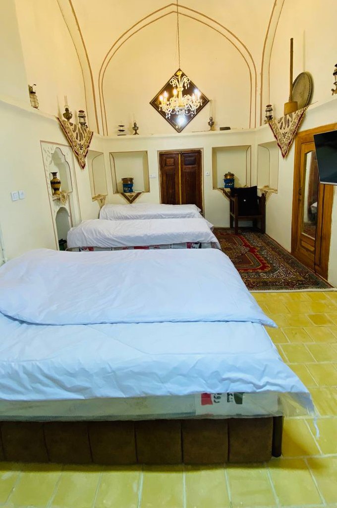 اقامتگاه سنتی صالحی 2 - واحد طاق چشم‌ ای سه تخته