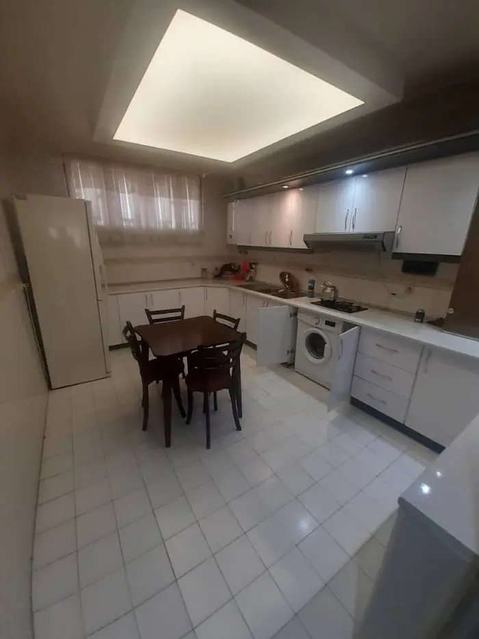 آپارتمان دوخوابه سید بزرگمهر 2