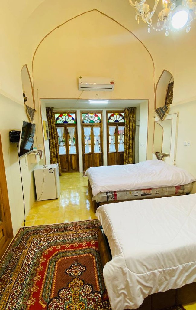 صالحی - واحد چهارتخته طاق چشمه ای پایین