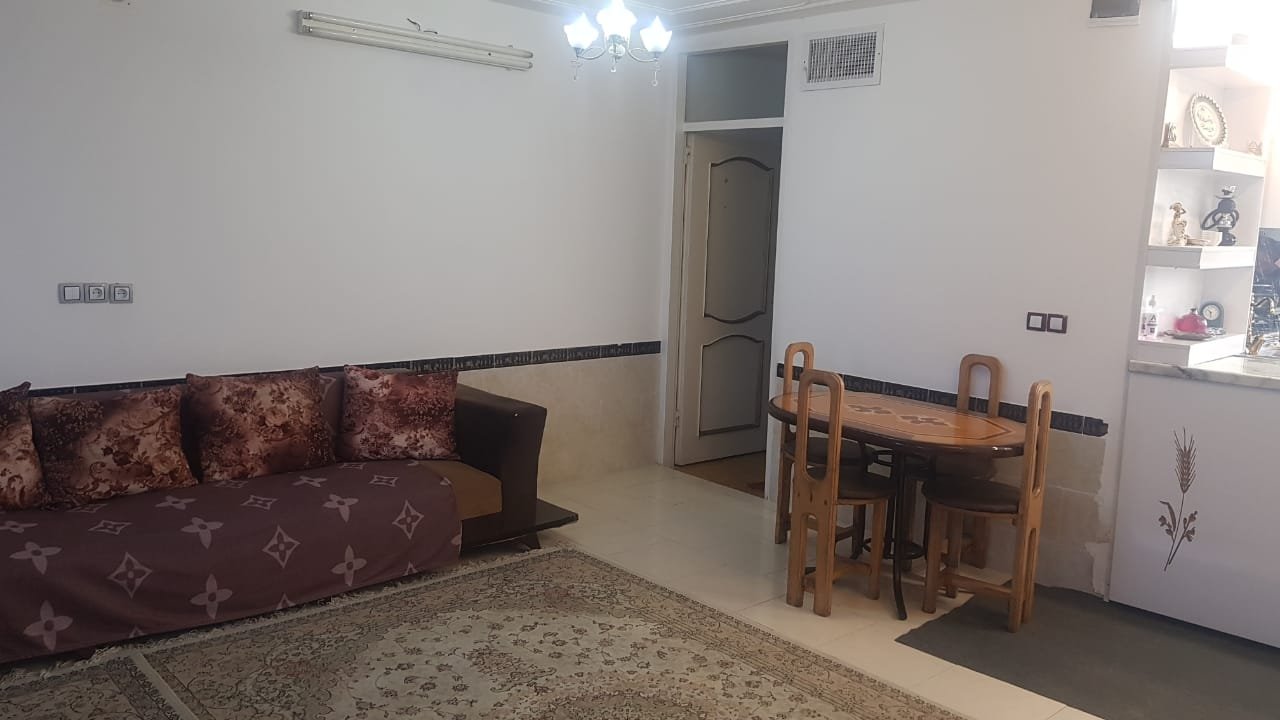 آپارتمان یک خوابه پارسه 2