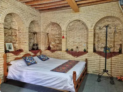 اقامتگاه سنتی نارنج - واحد ارغوان