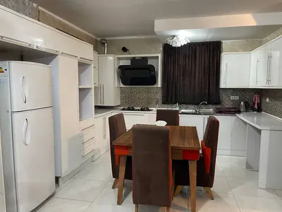 آپارتمان لئو ١ - واحد ٣