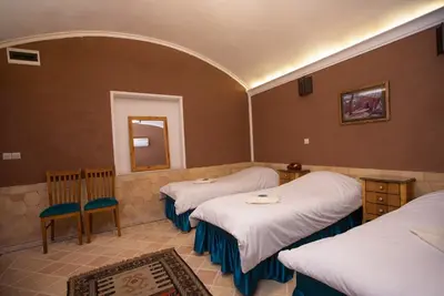 اقامتگاه سنتی بابا افضل - واحد 302