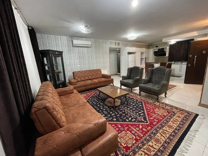 آپارتمان لئو ١ - واحد ٣