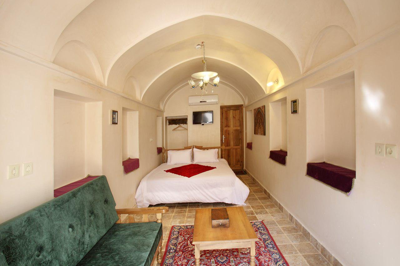 اقامتگاه سنتی خانه ادیب - واحد دوتخته ۲