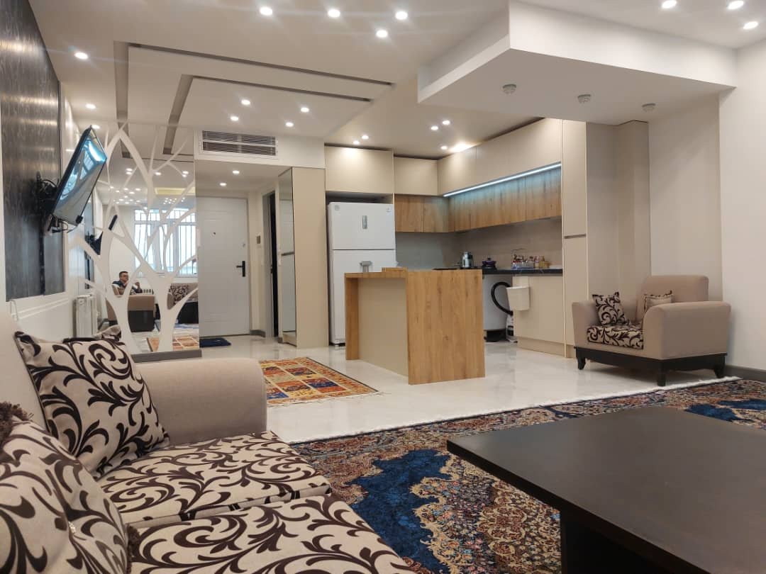 آپارتمان یک خوابه گلکار کارگر جنوبی