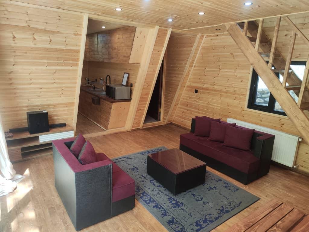 دوخوابه عمارت چوبی دکتر