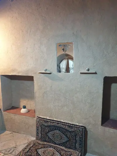 بومگردی قلعه تاریخی کریم خان - واحد شجاع ۹