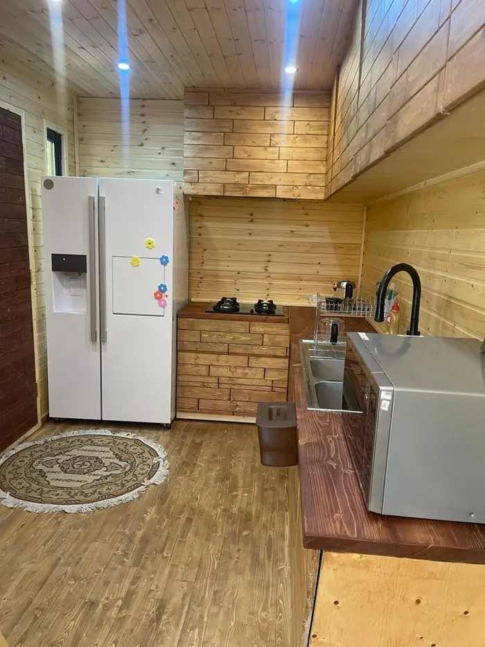 کلبه دوخوابه عمارت چوبی دکتر