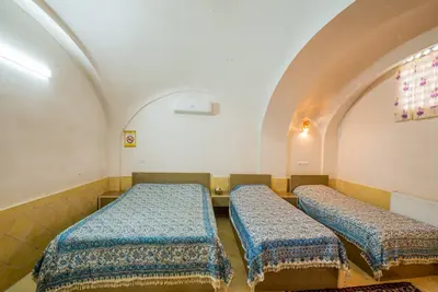 اقامتگاه سنتی خانه پارسی - واحد سه تخته سرداب 2