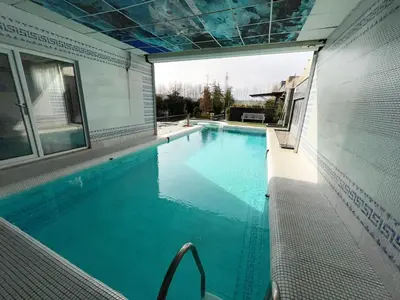 ویلا پنج خوابه استخردار آبگرم مروارید