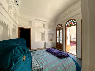 اقامتگاه سنتی خانه شعر - واحد شعر