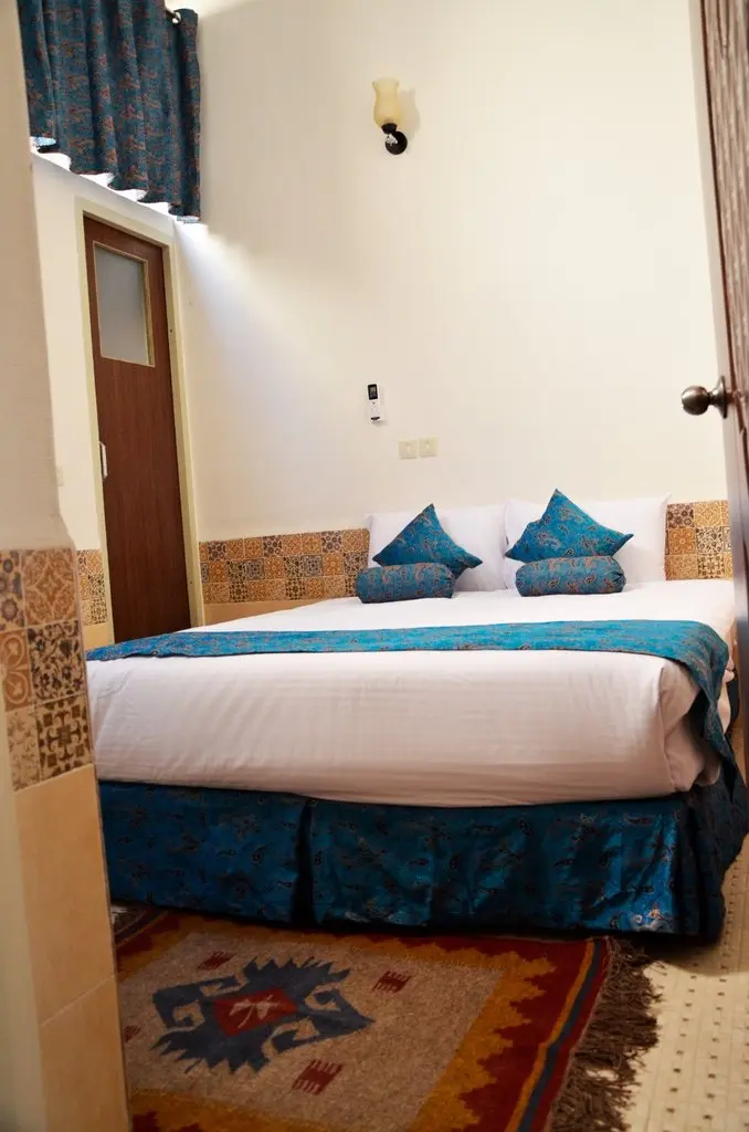 بوم گردی حافظ - واحد 5