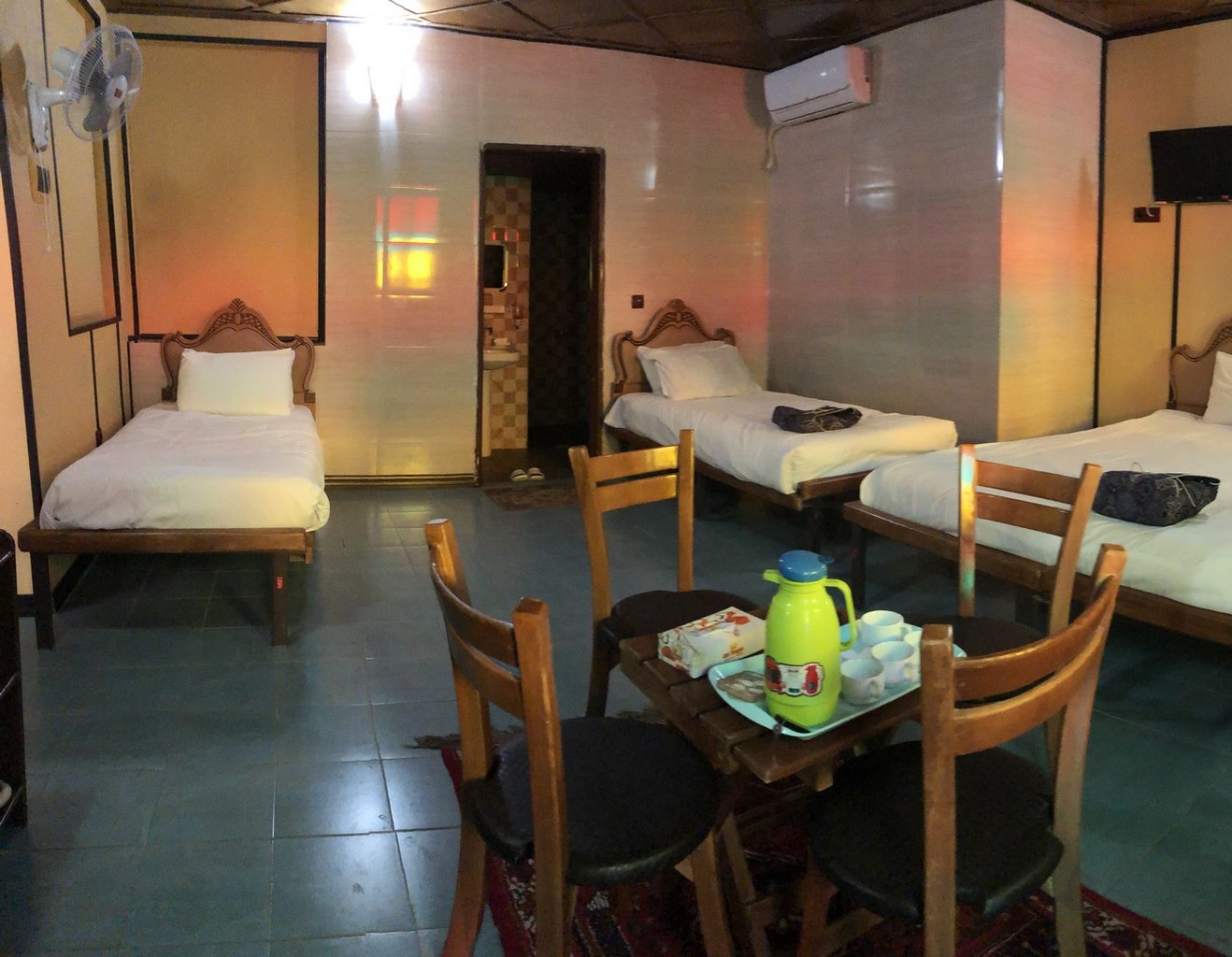 اقامتگاه سنتی نیایش - واحد چهارتخته 110