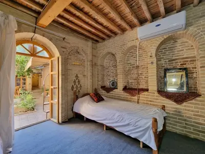 اقامتگاه سنتی نارنج - واحد ارغوان