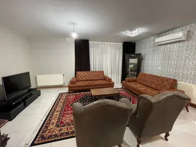 آپارتمان لئو ١ - واحد ٣