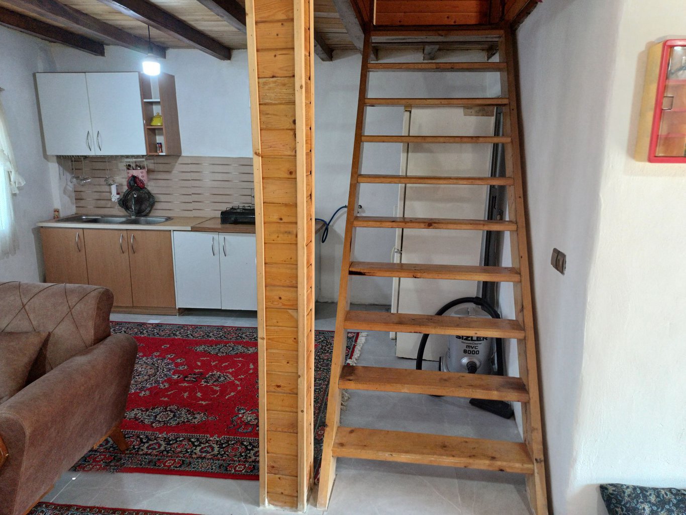 دوخوابه چوبی امیر