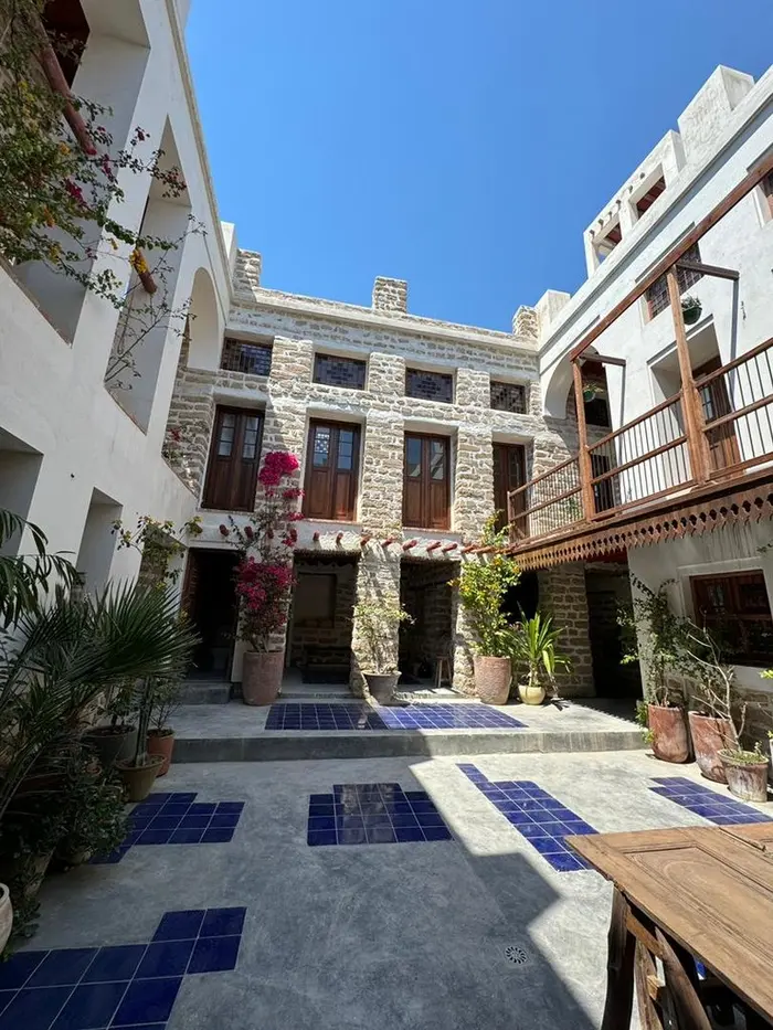 بوم گردی خانه مهرپویا - واحد شنبدی