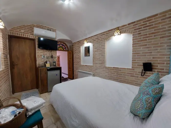 اقامتگاه سنتی عمارت مالمیر - واحد پروین