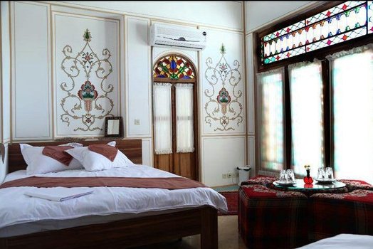 اقامتگاه سنتی خانه ایروانی - واحد چهارتخته بهارخواب