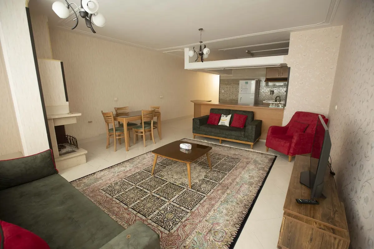 آپارتمان دوخوابه شهید رجایی واحد 8