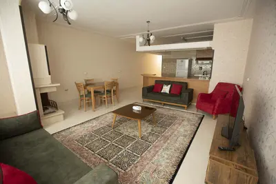 آپارتمان دوخوابه شهید رجایی واحد 8